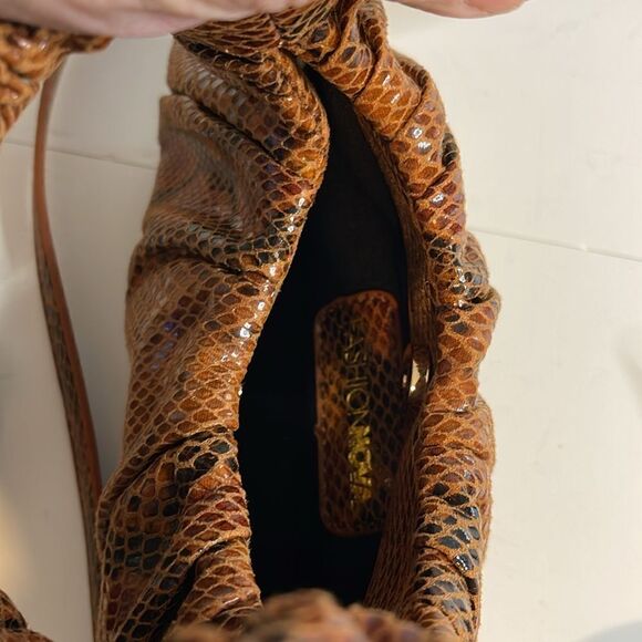 Fashion Nova Faux Snakeskin Mini-Bag - Picture 4 of 4